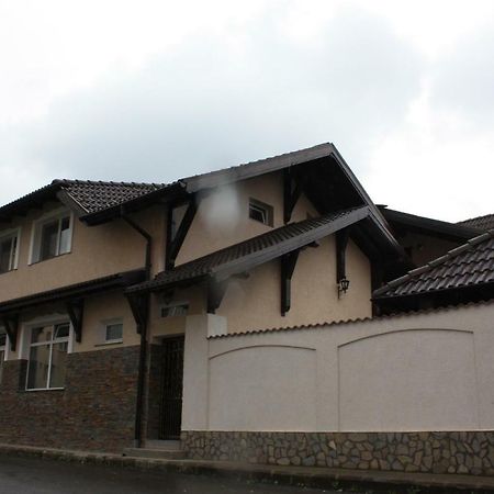 מלון בראשוב Casa Ianis מראה חיצוני תמונה