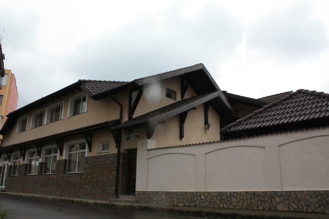 מלון בראשוב Casa Ianis מראה חיצוני תמונה