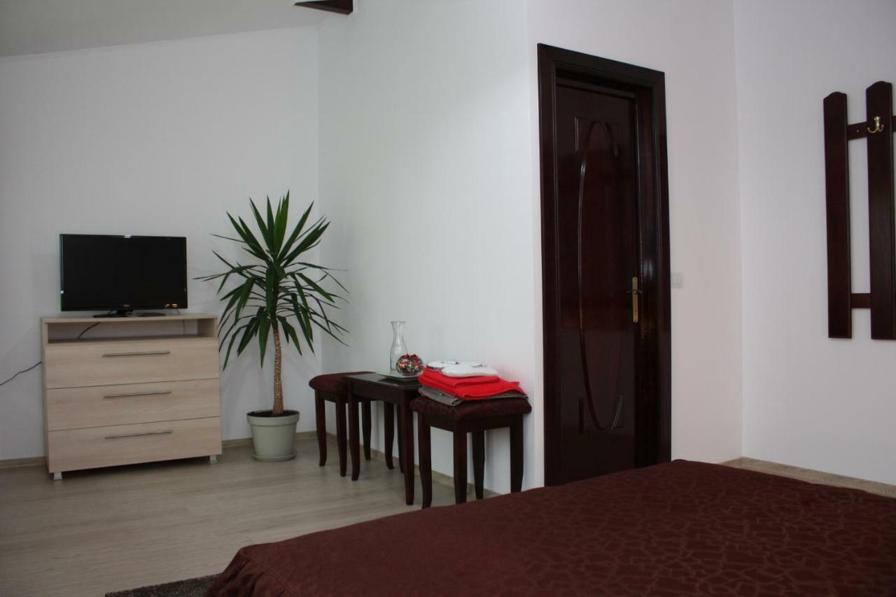 מלון בראשוב Casa Ianis מראה חיצוני תמונה