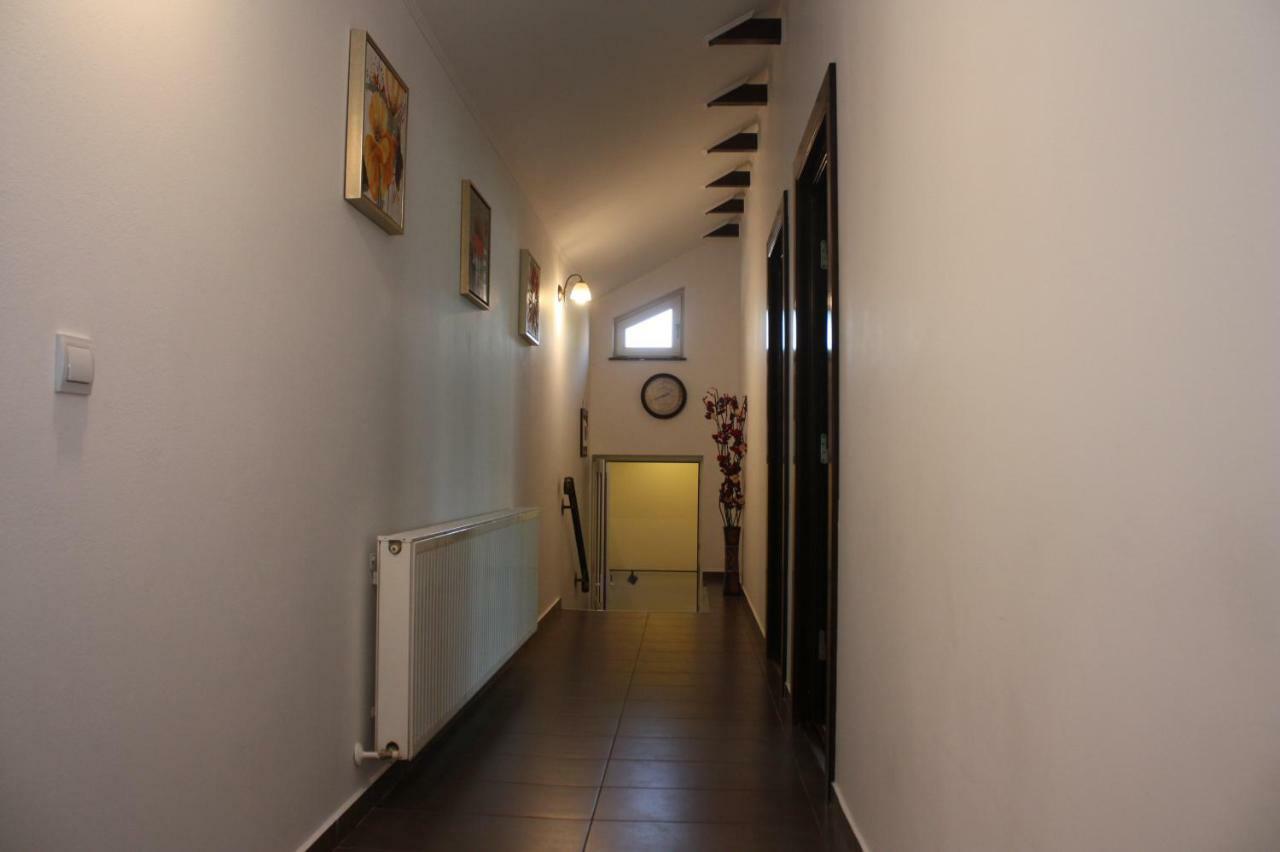 מלון בראשוב Casa Ianis מראה חיצוני תמונה
